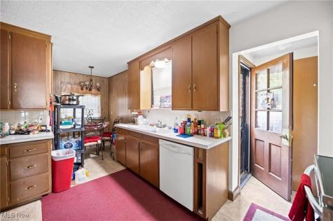 2108 S Belvoir Boulevard South Euclid OH 44121