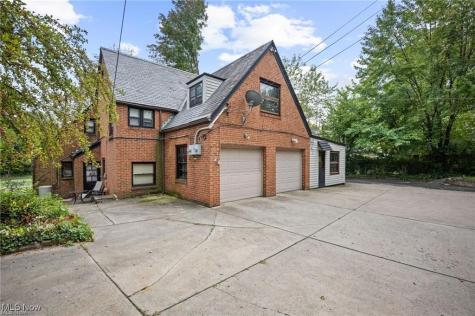 2108 S Belvoir Boulevard South Euclid OH 44121