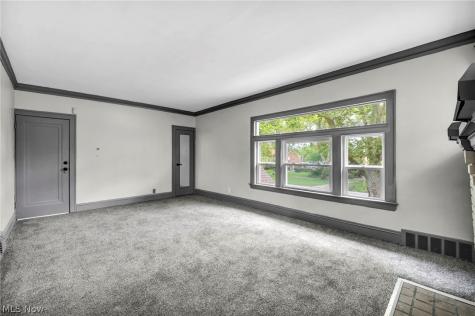 3692 Martin Luther King Jr Drive Cleveland OH 44105