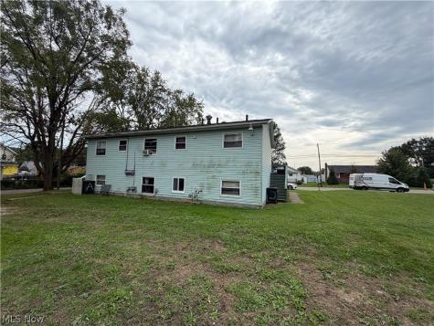 2375 Sanitarium Road Lakemore OH 44312