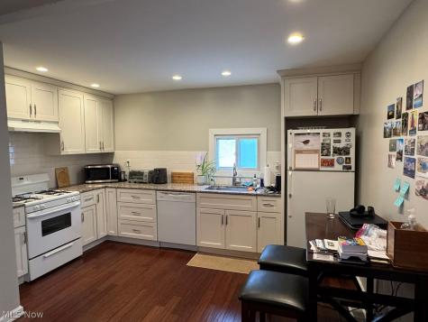 2484 W 6th Street Cleveland OH 44113