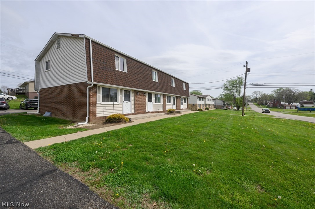 403 Noble Street W East Canton OH 44730