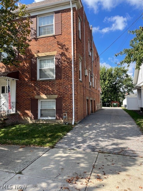6118 Ridge Road Parma OH 44129