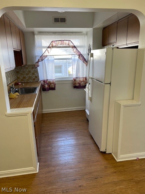 6118 Ridge Road Parma OH 44129