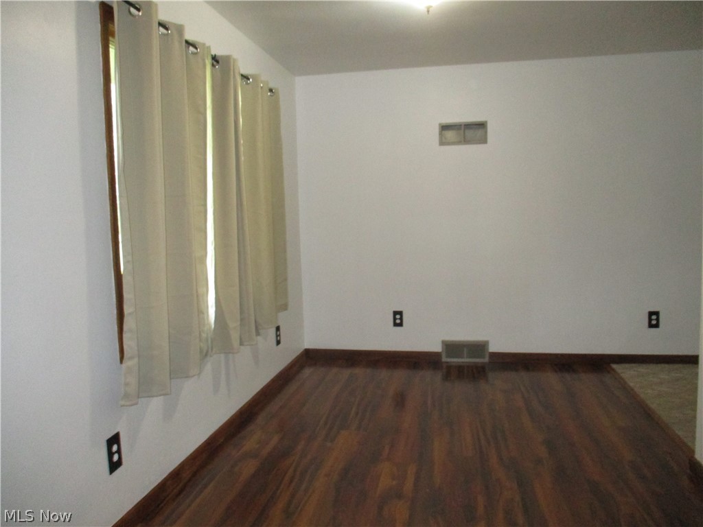 650-652 E Liberty Street Girard OH 44420