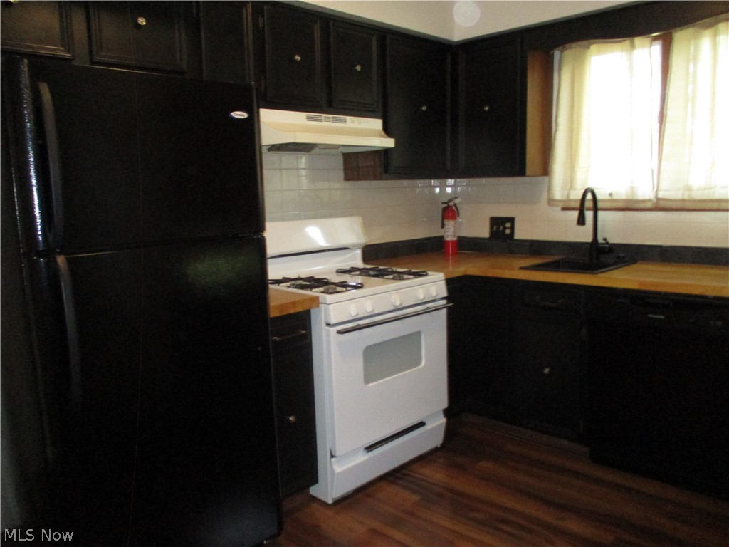 650-652 E Liberty Street Girard OH 44420