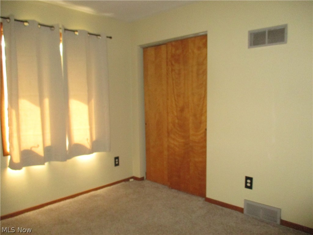 650-652 E Liberty Street Girard OH 44420