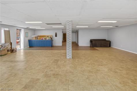 380 N Ridge Road W Lorain OH 44053