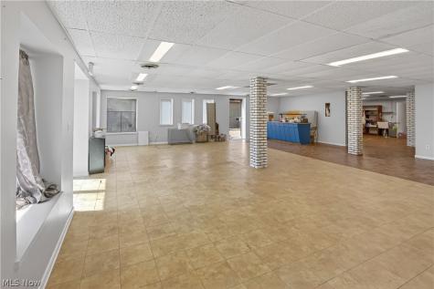 380 N Ridge Road W Lorain OH 44053