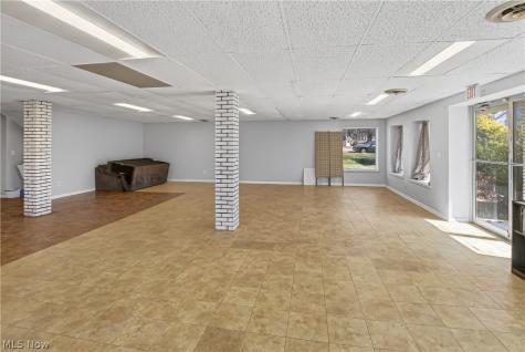 380 N Ridge Road W Lorain OH 44053