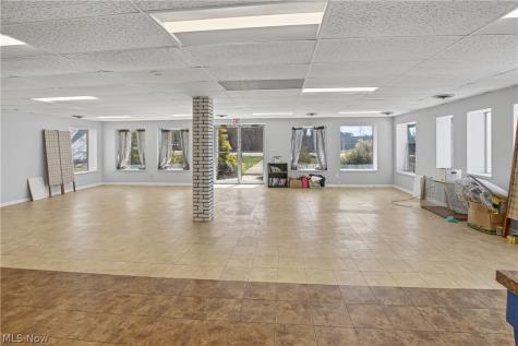 380 N Ridge Road W Lorain OH 44053