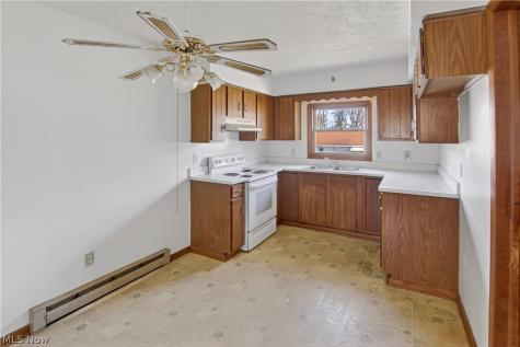380 N Ridge Road W Lorain OH 44053
