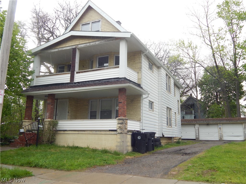 1095 E 113th Street Cleveland OH 44108