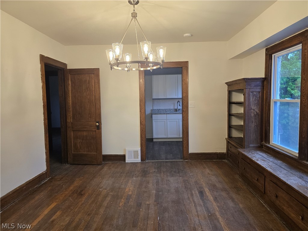 1095 E 113th Street Cleveland OH 44108