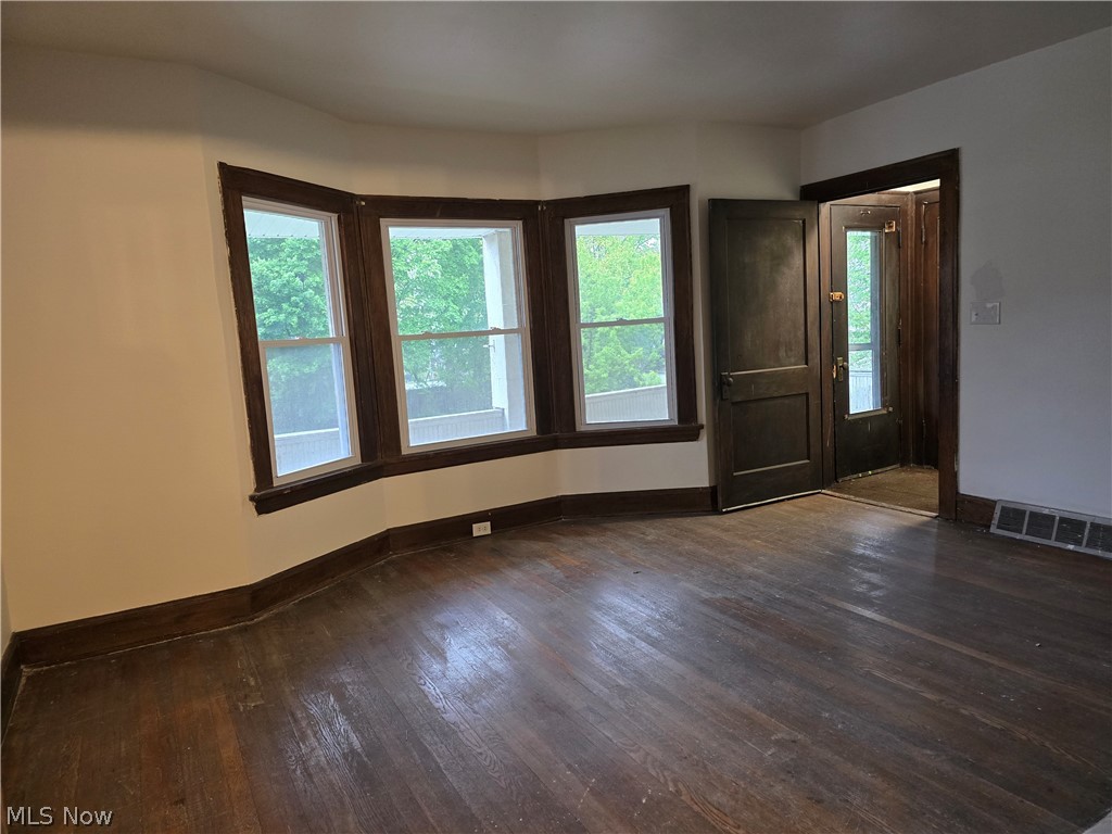 1095 E 113th Street Cleveland OH 44108