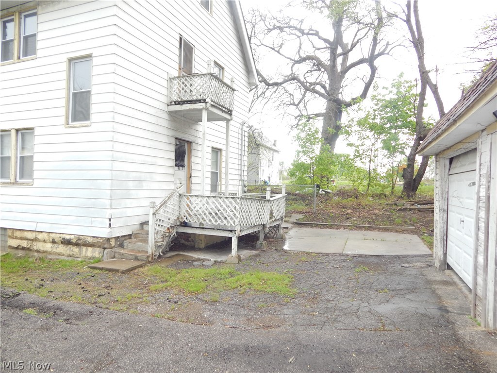 1095 E 113th Street Cleveland OH 44108
