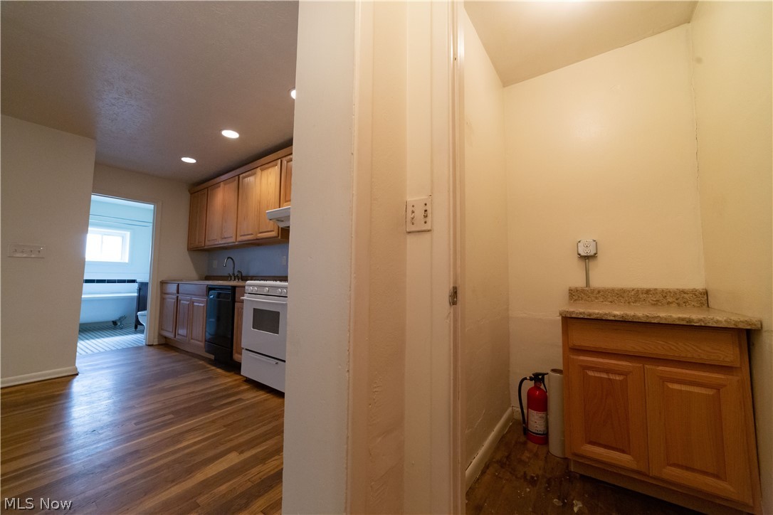 2598 W 10th Street Cleveland OH 44113