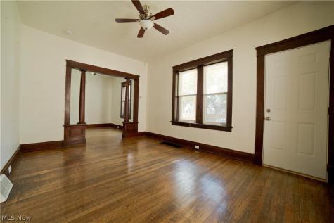 2598 W 10th Street Cleveland OH 44113