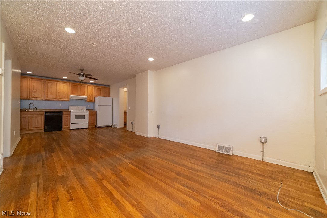 2598 W 10th Street Cleveland OH 44113