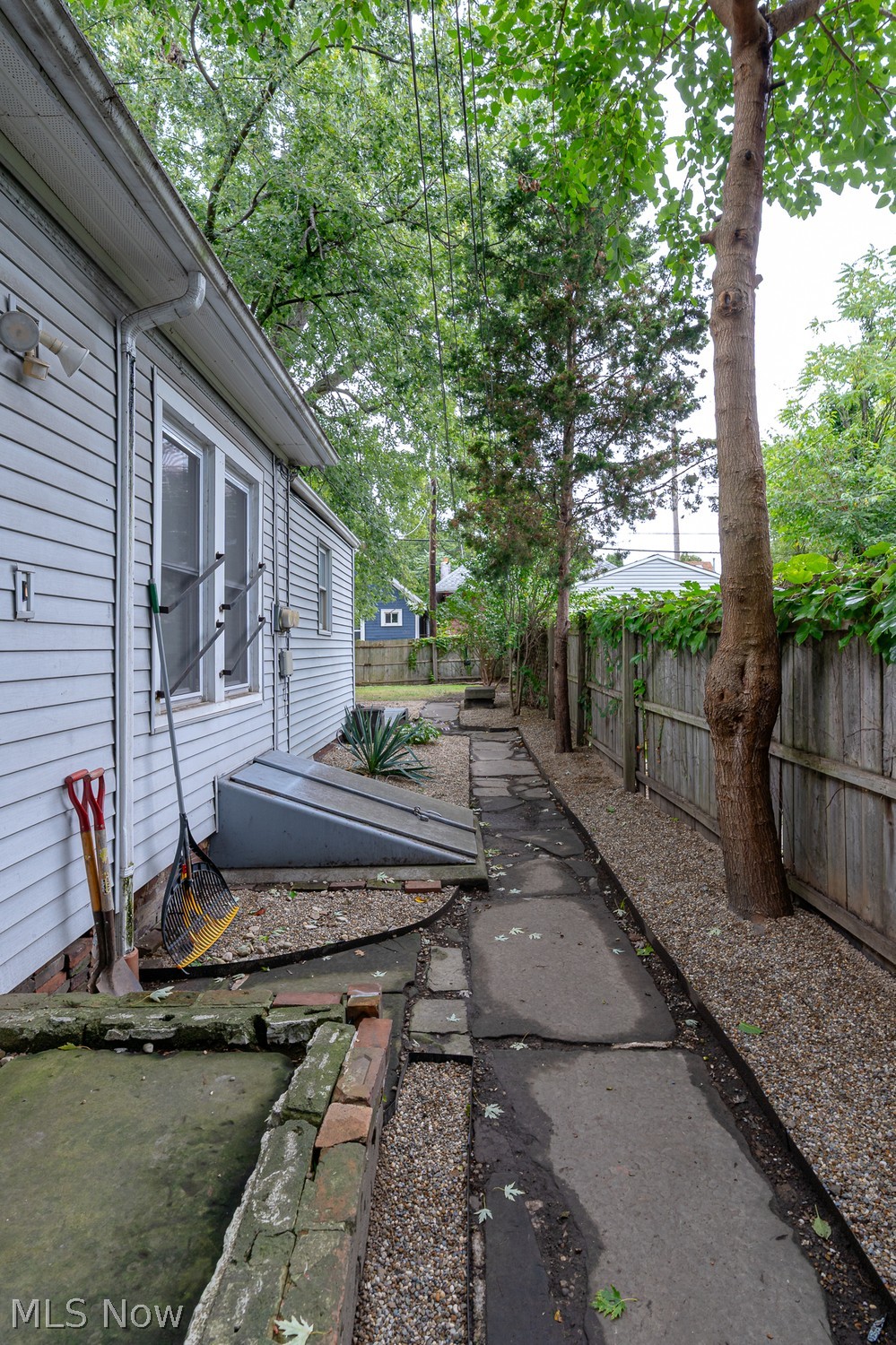 4016 Whitman Avenue Cleveland OH 44113