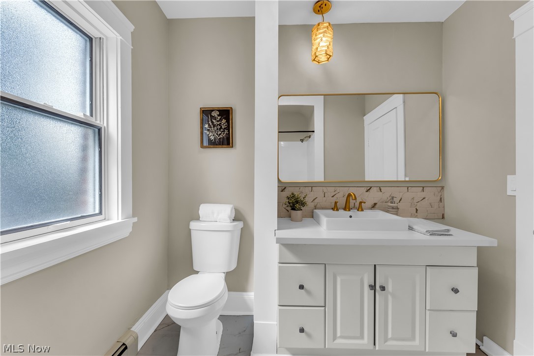924 E 214th Street Euclid OH 44119