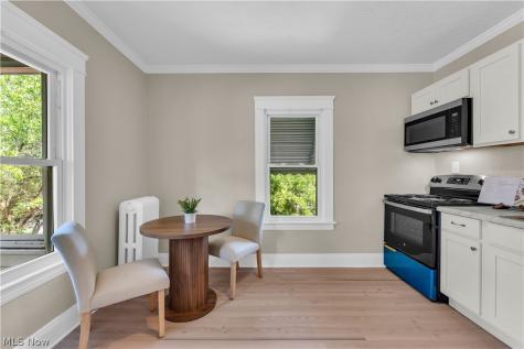 924 E 214th Street Euclid OH 44119