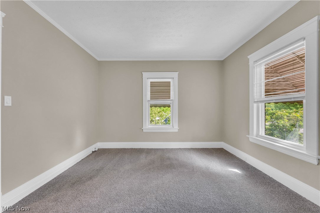 924 E 214th Street Euclid OH 44119