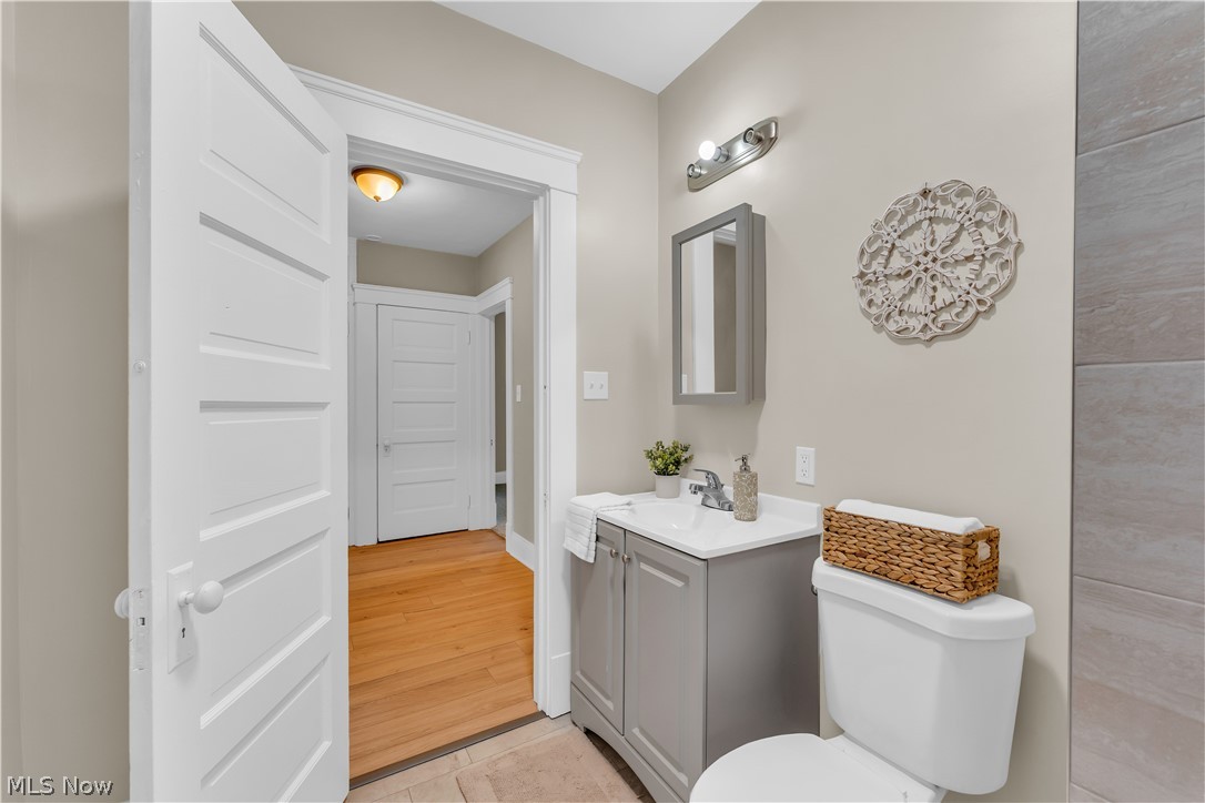 924 E 214th Street Euclid OH 44119