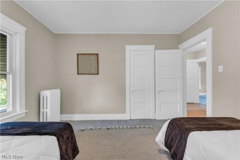 924 E 214th Street Euclid OH 44119