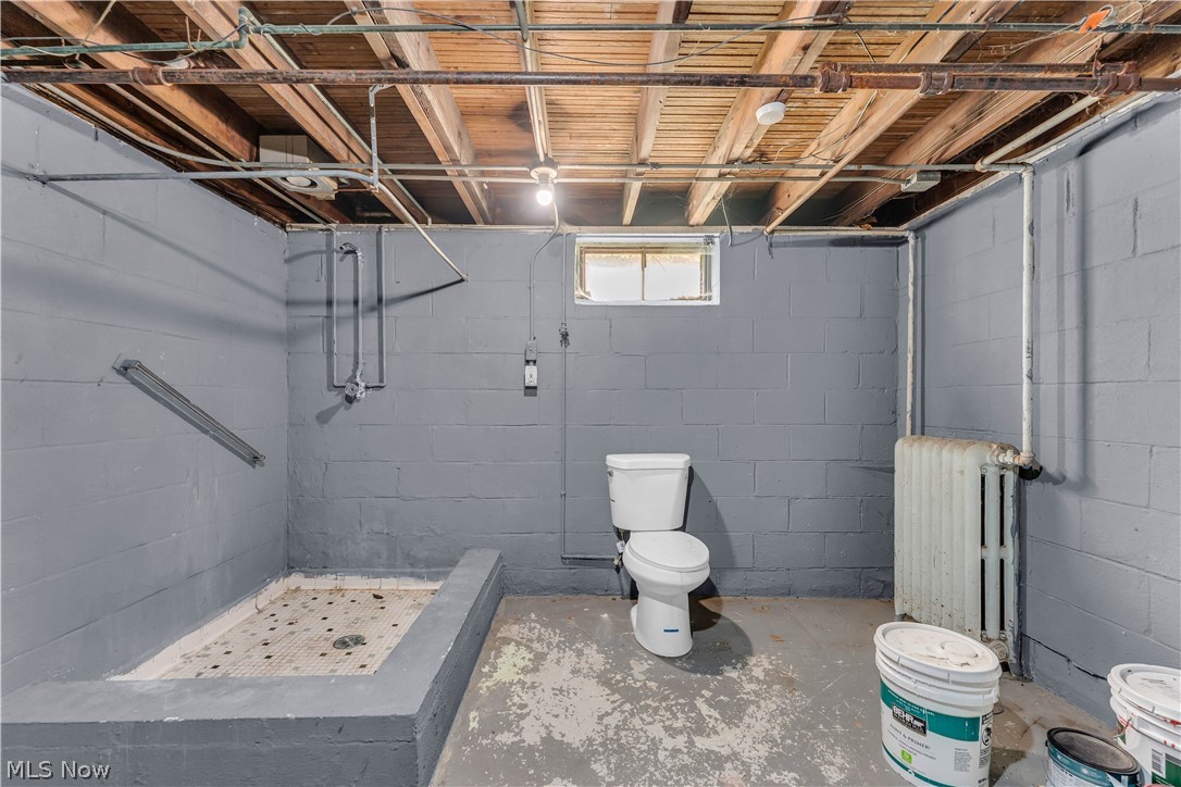 924 E 214th Street Euclid OH 44119
