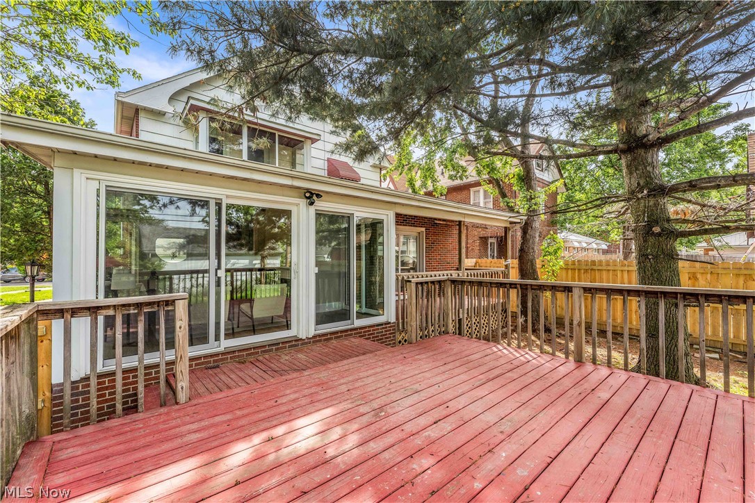 924 E 214th Street Euclid OH 44119
