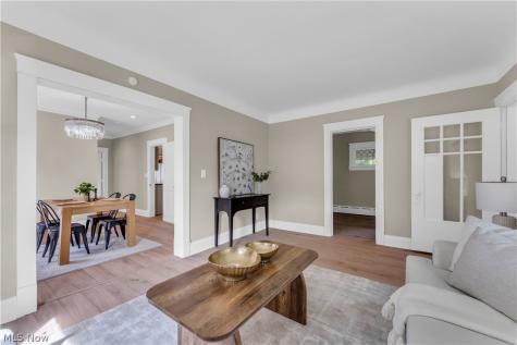 924 E 214th Street Euclid OH 44119