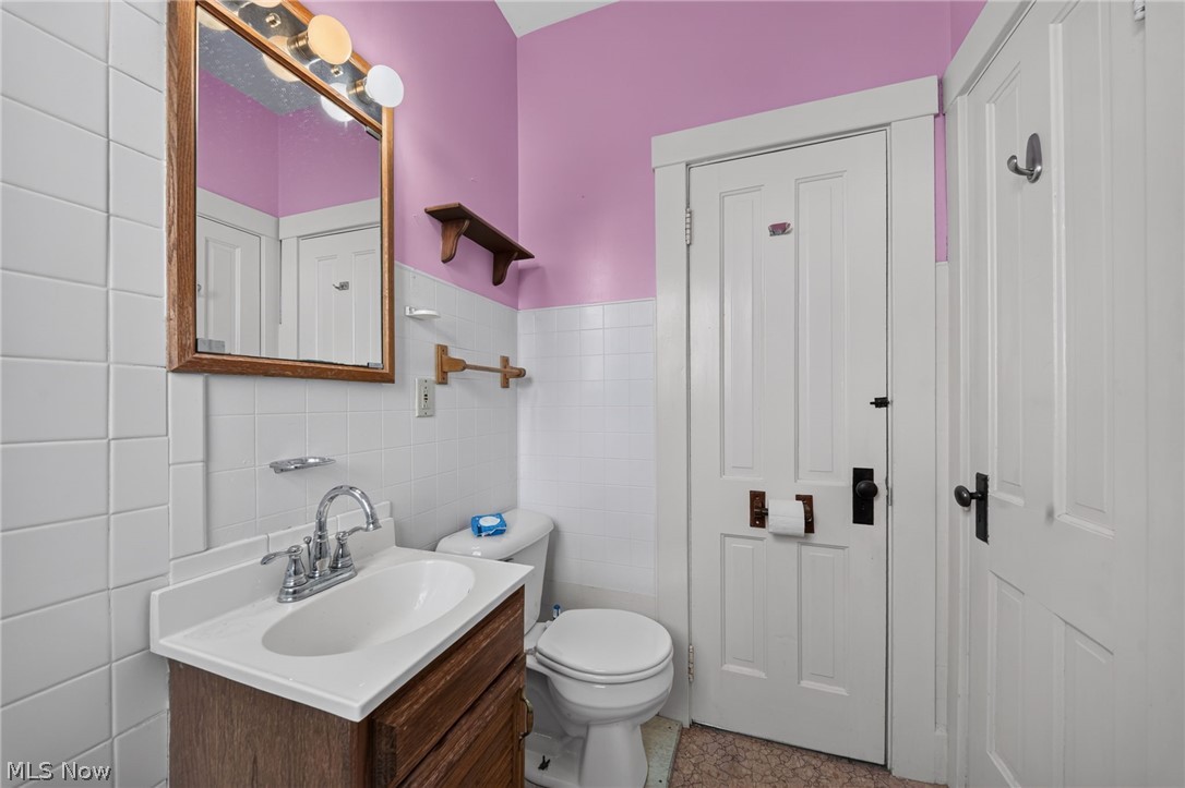 5143 - 5145 Samuel Avenue Ashtabula OH 44004