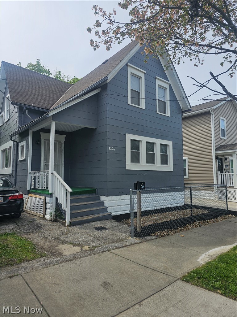 3296 W 44th Street Cleveland OH 44109