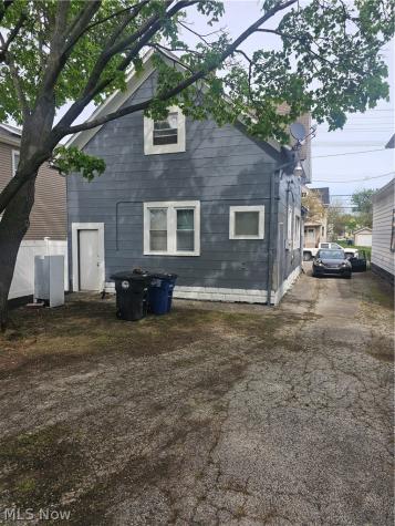 3296 W 44th Street Cleveland OH 44109