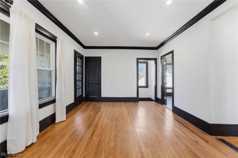 3713 Menlo Road Shaker Heights OH 44120