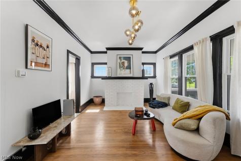 3713 Menlo Road Shaker Heights OH 44120