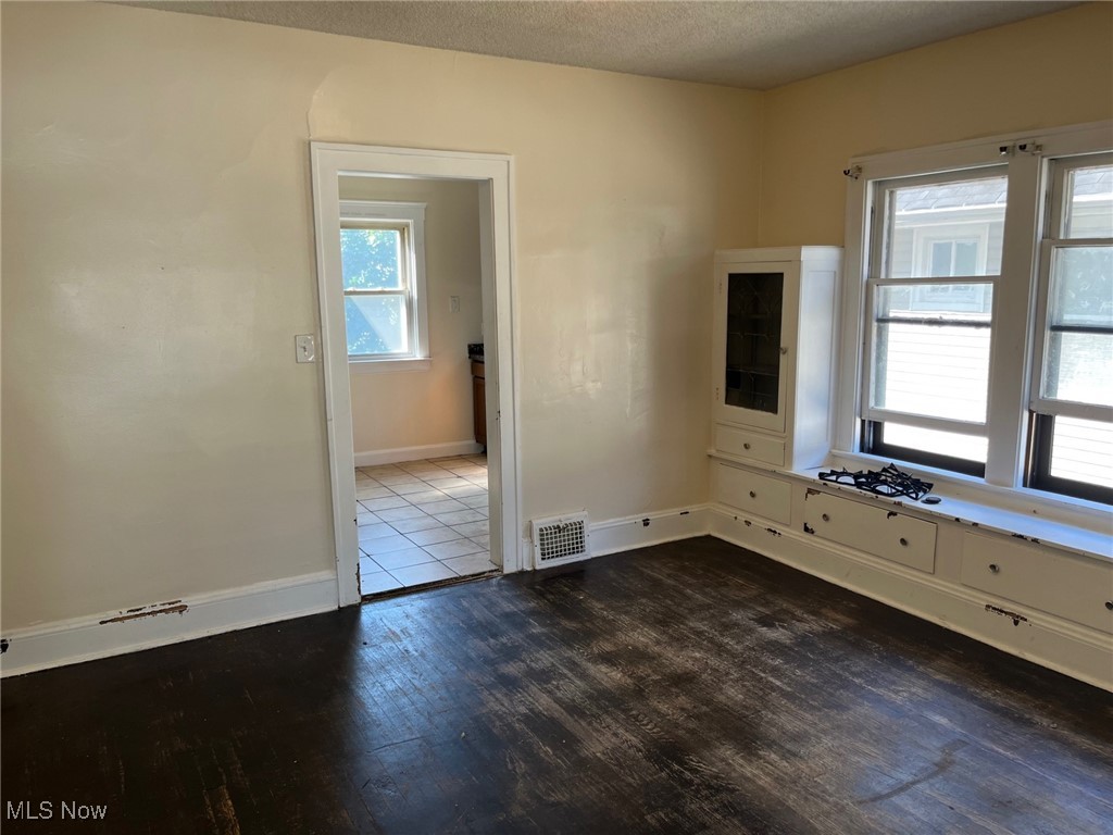 3707 Cecilia Avenue Cleveland OH 44109