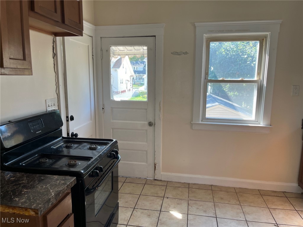 3707 Cecilia Avenue Cleveland OH 44109