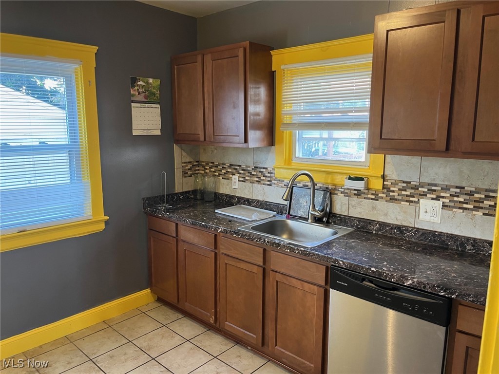 3707 Cecilia Avenue Cleveland OH 44109