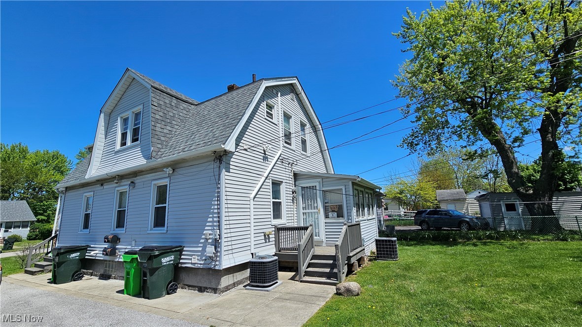 19326 Tyronne Avenue Euclid OH 44119