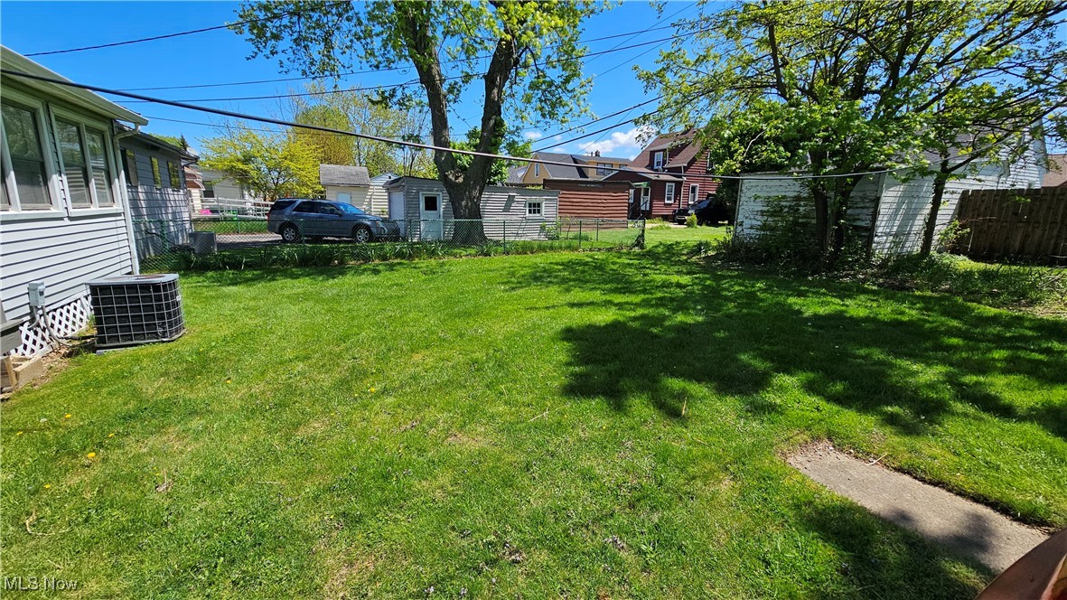 19326 Tyronne Avenue Euclid OH 44119