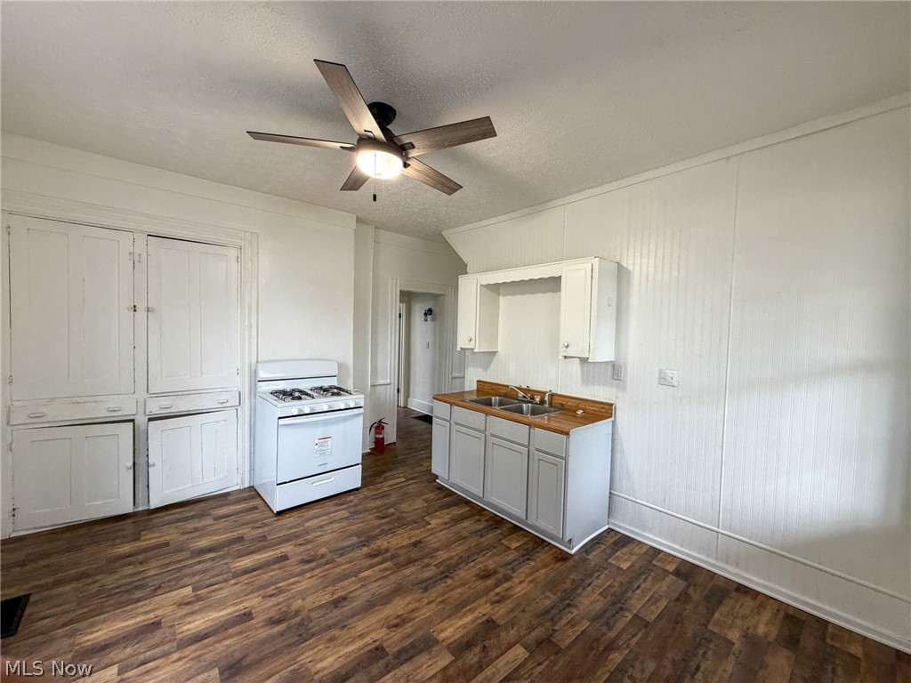 118 Rear Prospect Street Dover OH 44622