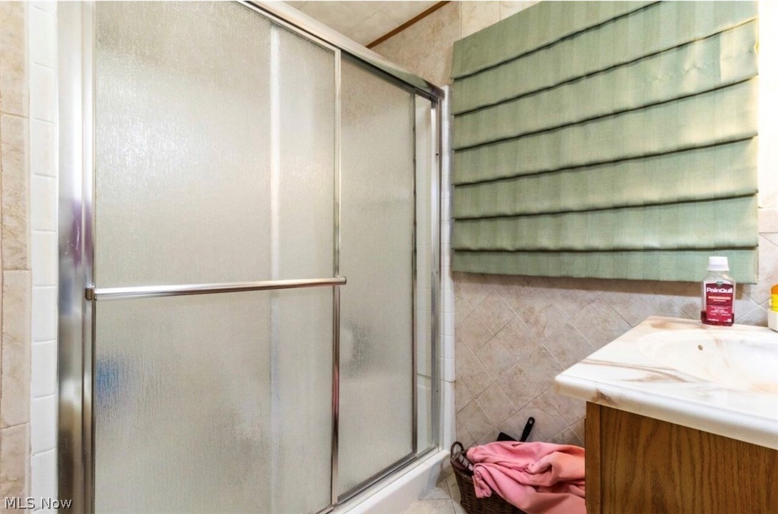 3892 Highland Avenue Shadyside OH 43947