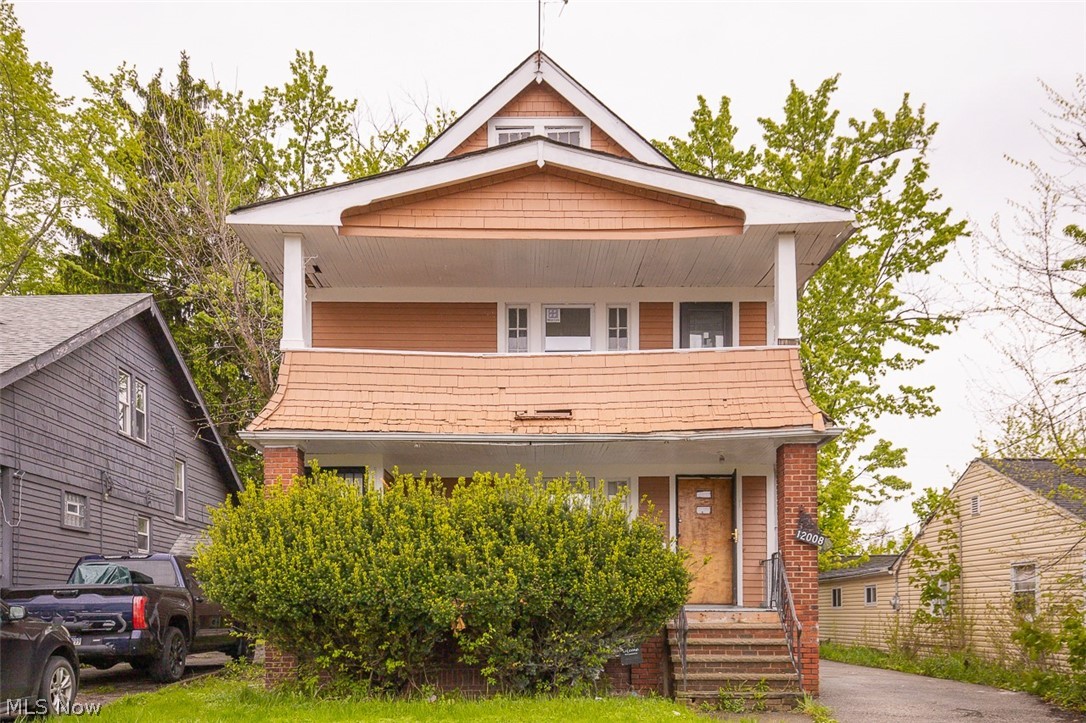 12008 Craven Avenue Cleveland OH 44105