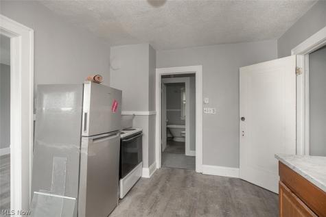 12008 Craven Avenue Cleveland OH 44105
