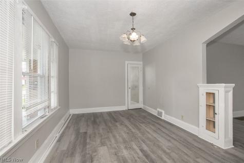 12008 Craven Avenue Cleveland OH 44105