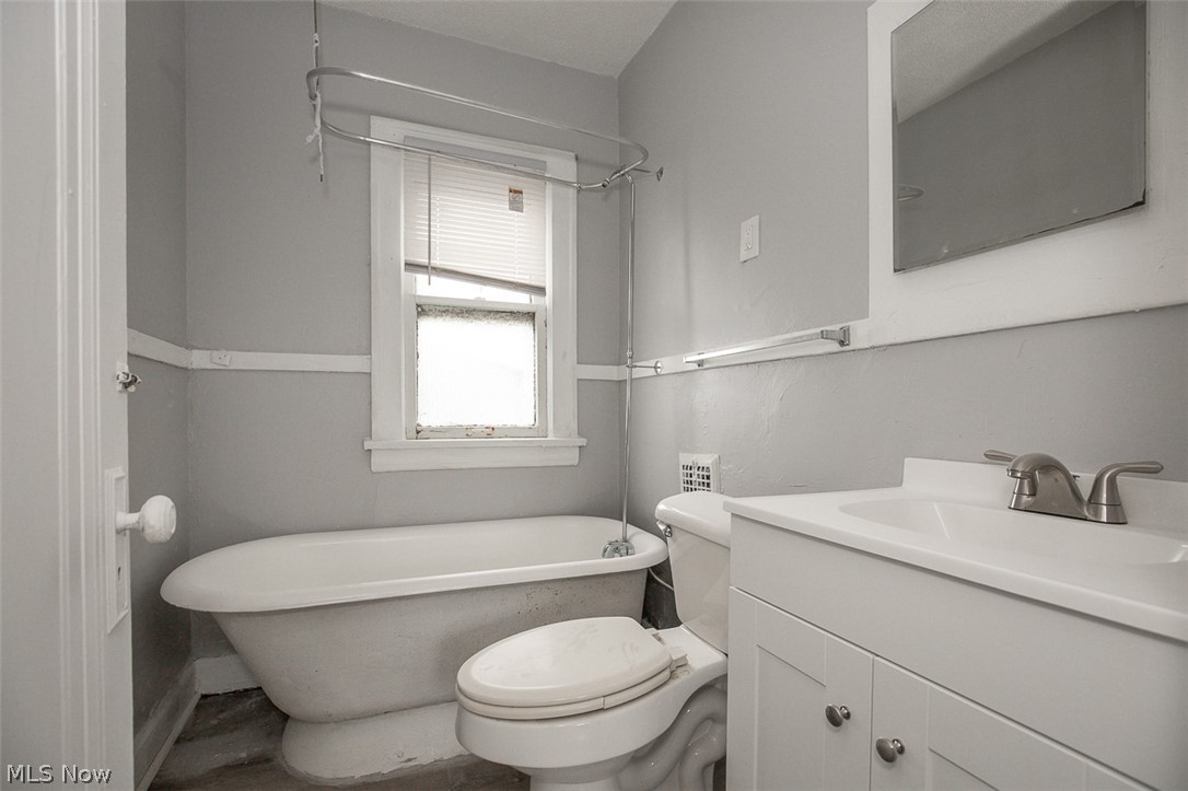 12008 Craven Avenue Cleveland OH 44105
