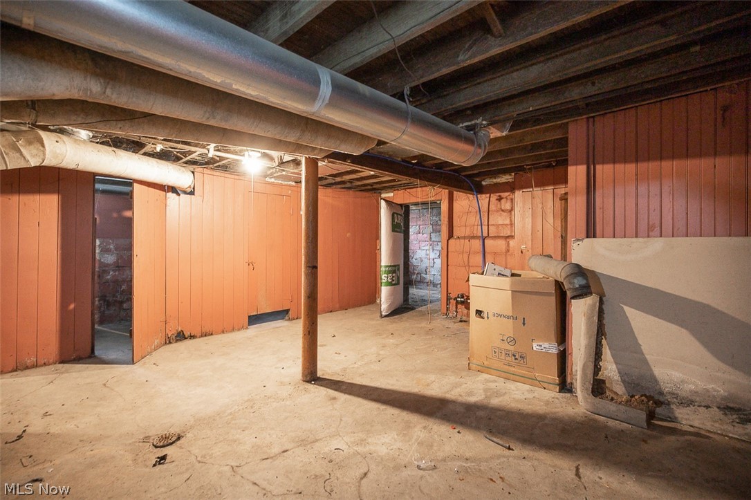 12008 Craven Avenue Cleveland OH 44105