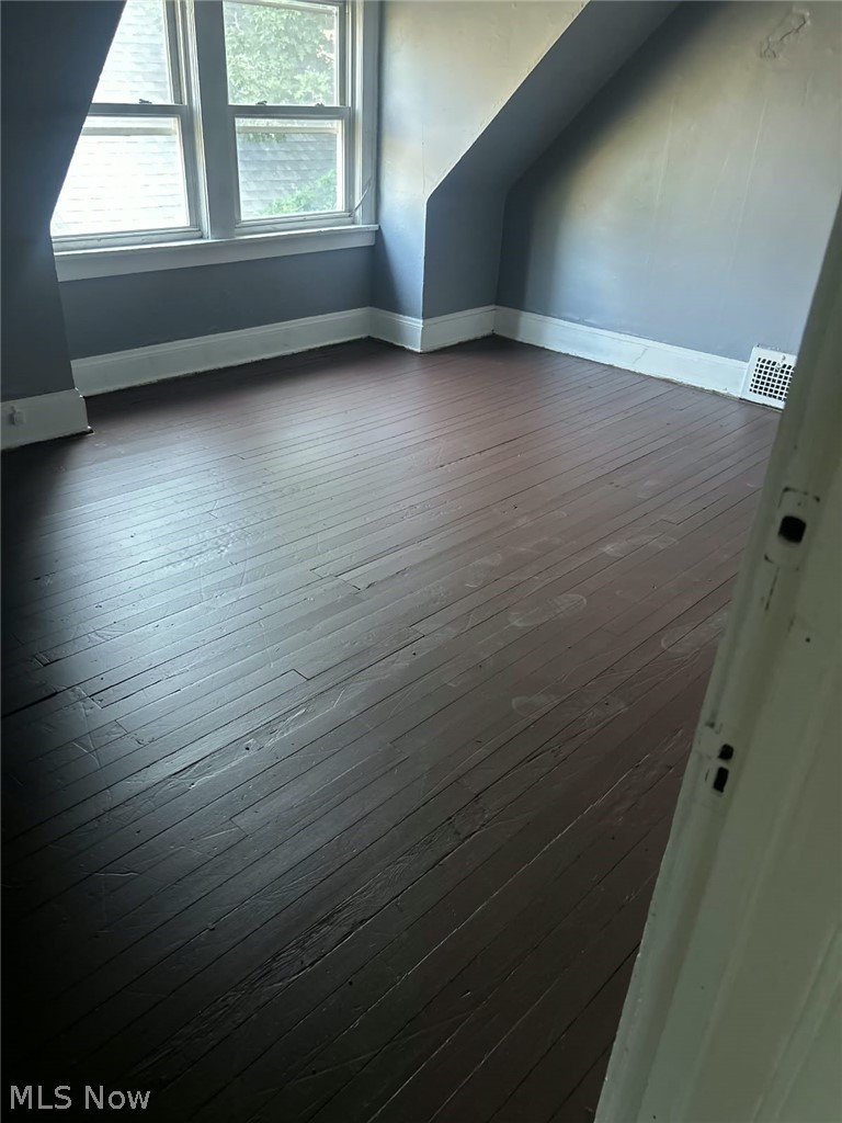1069 Carlyon Road East Cleveland OH 44112